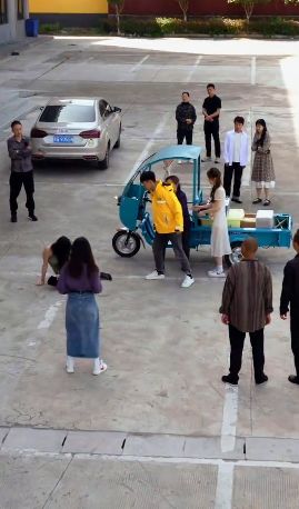 天選打工人（娶到完美女上司）