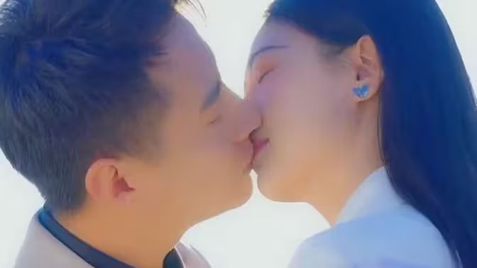 替閨蜜相親總裁賴上我