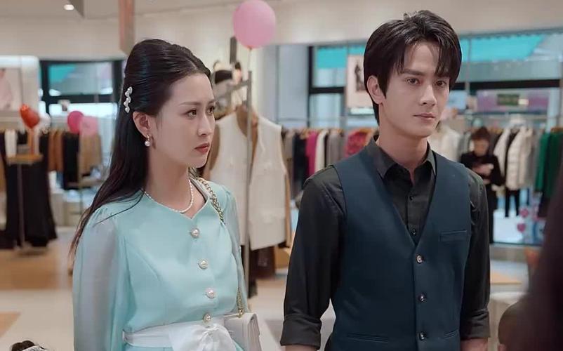 商總別裝了夫人是隱藏大佬